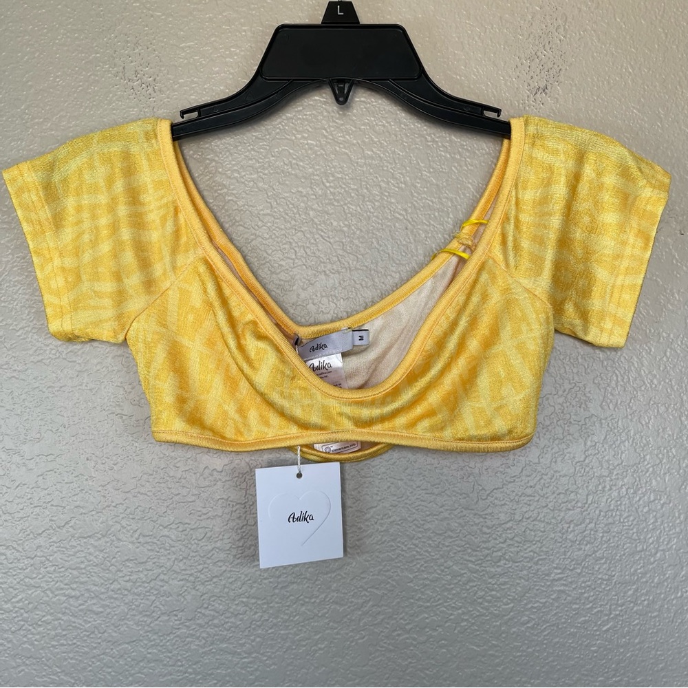Adika crop top SZ M